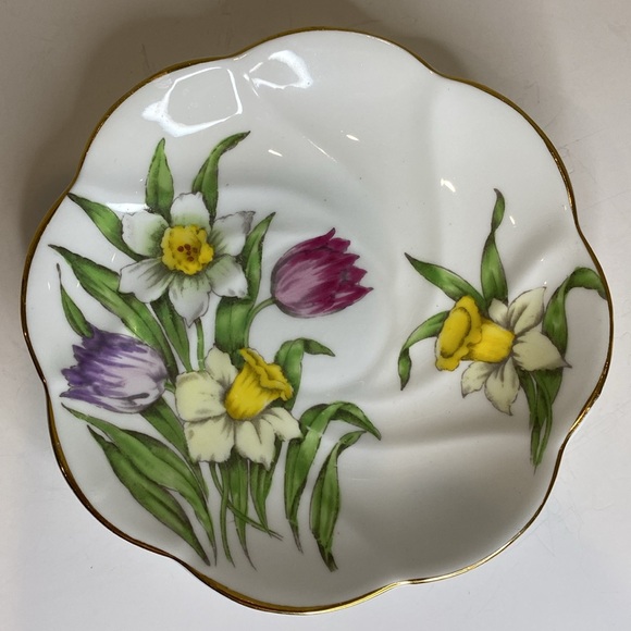 EUC Vtg Salisbury Fine Bone China Teacup and Saucer Tulips Daffodils Antique Cup - Picture 10 of 11